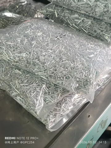 1000083825