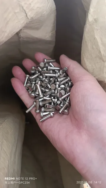 1000075518
