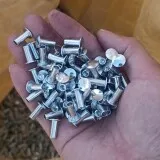 1000083823