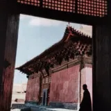F2