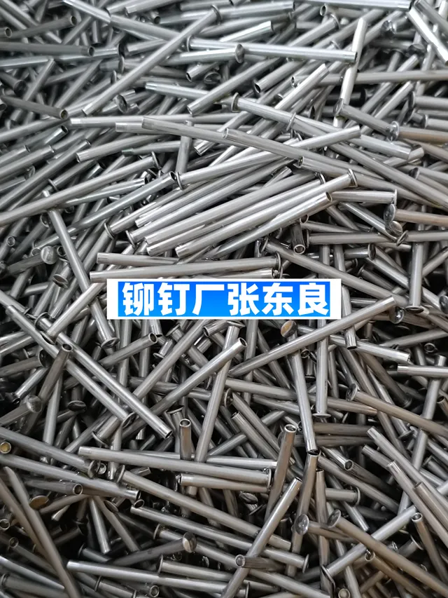 1000097792-aa2bb212c494aa4378bda19a6bafc073